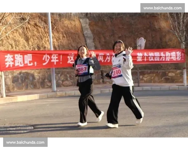 赛场上的“女汉子”,她们用技术和汗水赢得尊重 赛场上的“女汉子”,她们用技术和汗水赢得尊重