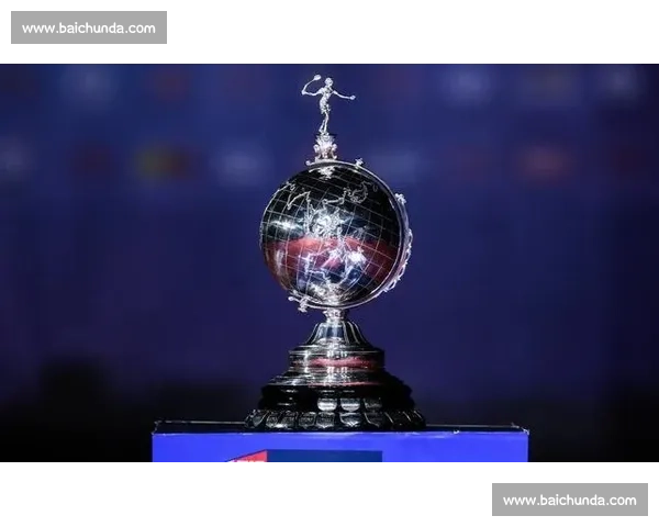 告别泪水，拥抱奖杯！中国队勇夺尤伯杯，太不容易了！